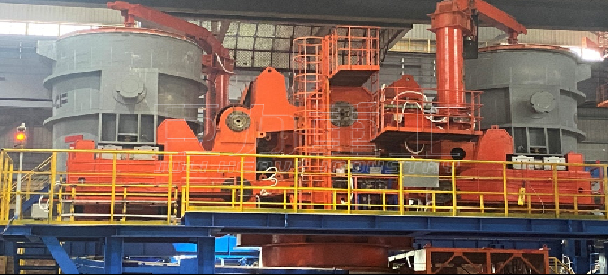 萊蕪鋼鐵 240t鋼水罐回轉(zhuǎn)臺(tái)