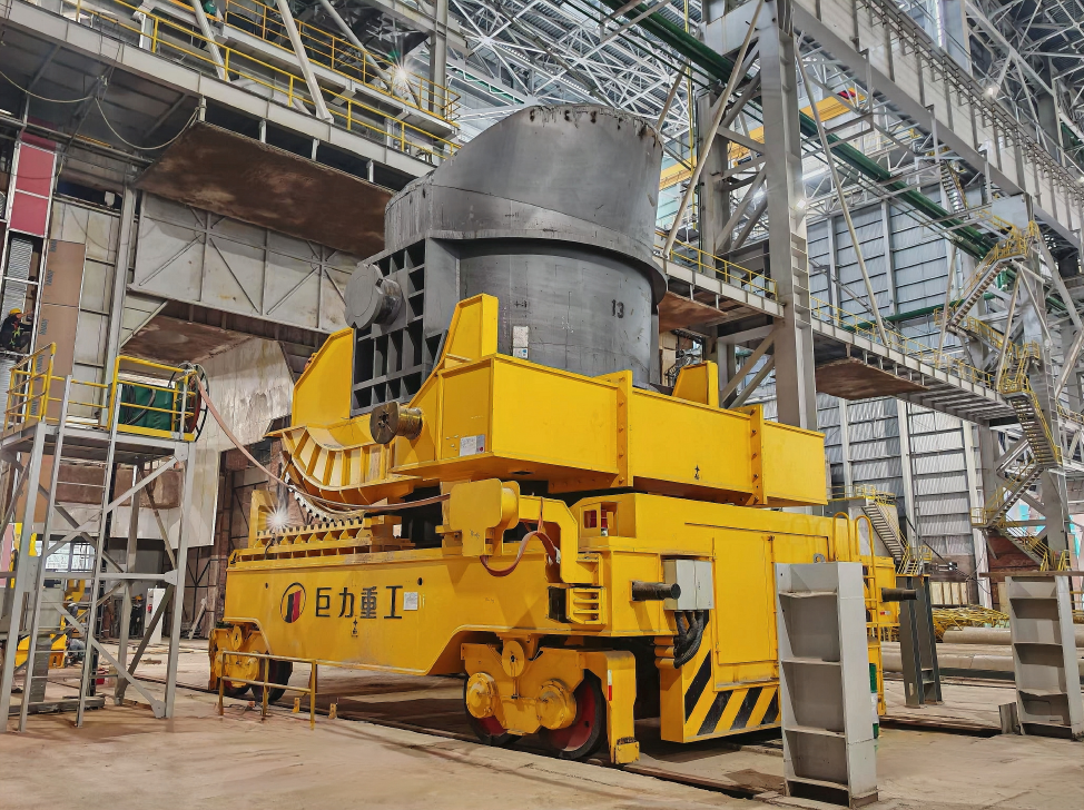 越南和發(fā)480t鐵水罐傾翻車(chē)